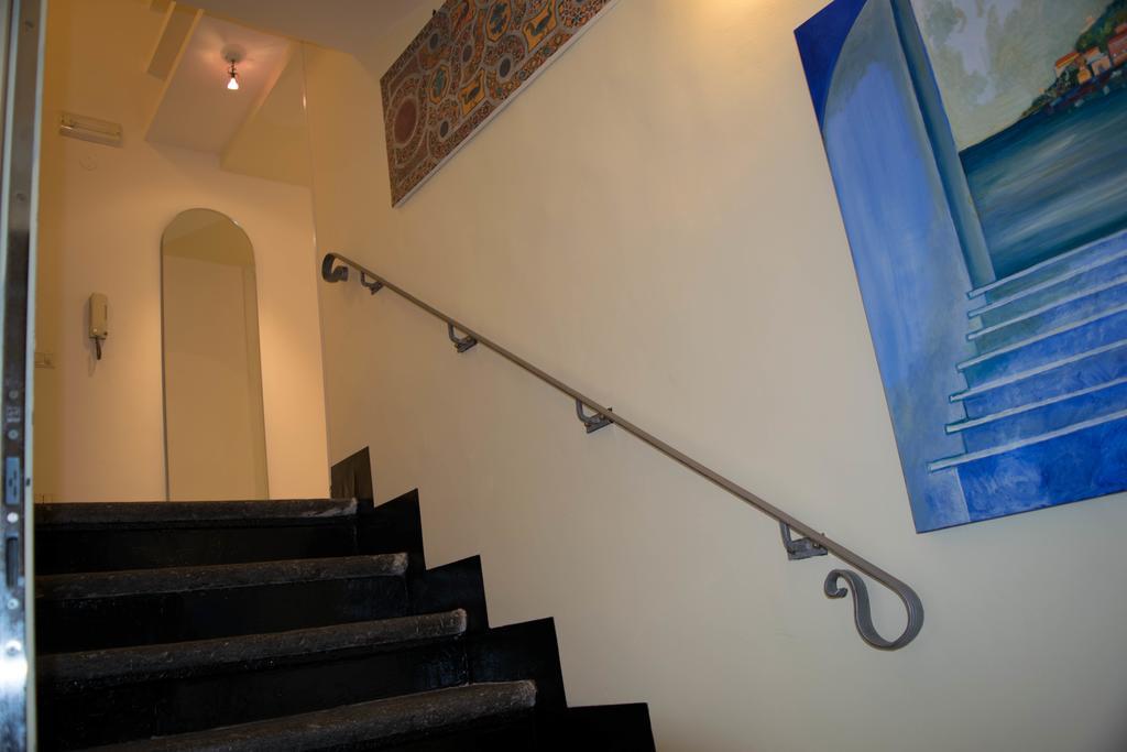 Il Guiscardo B&B Salerno Bagian luar foto